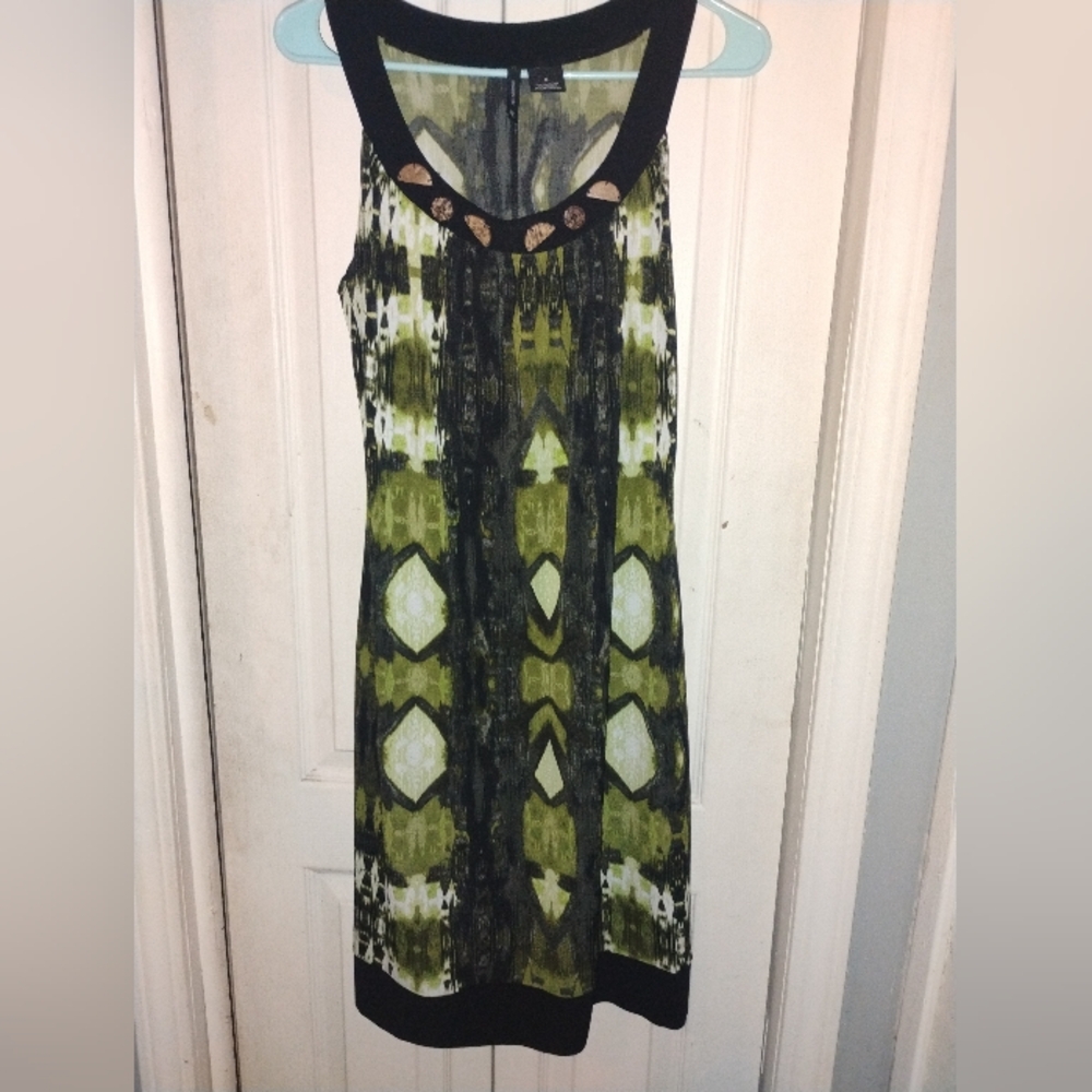 New Directions Green and Black Geometric Midi Dress
